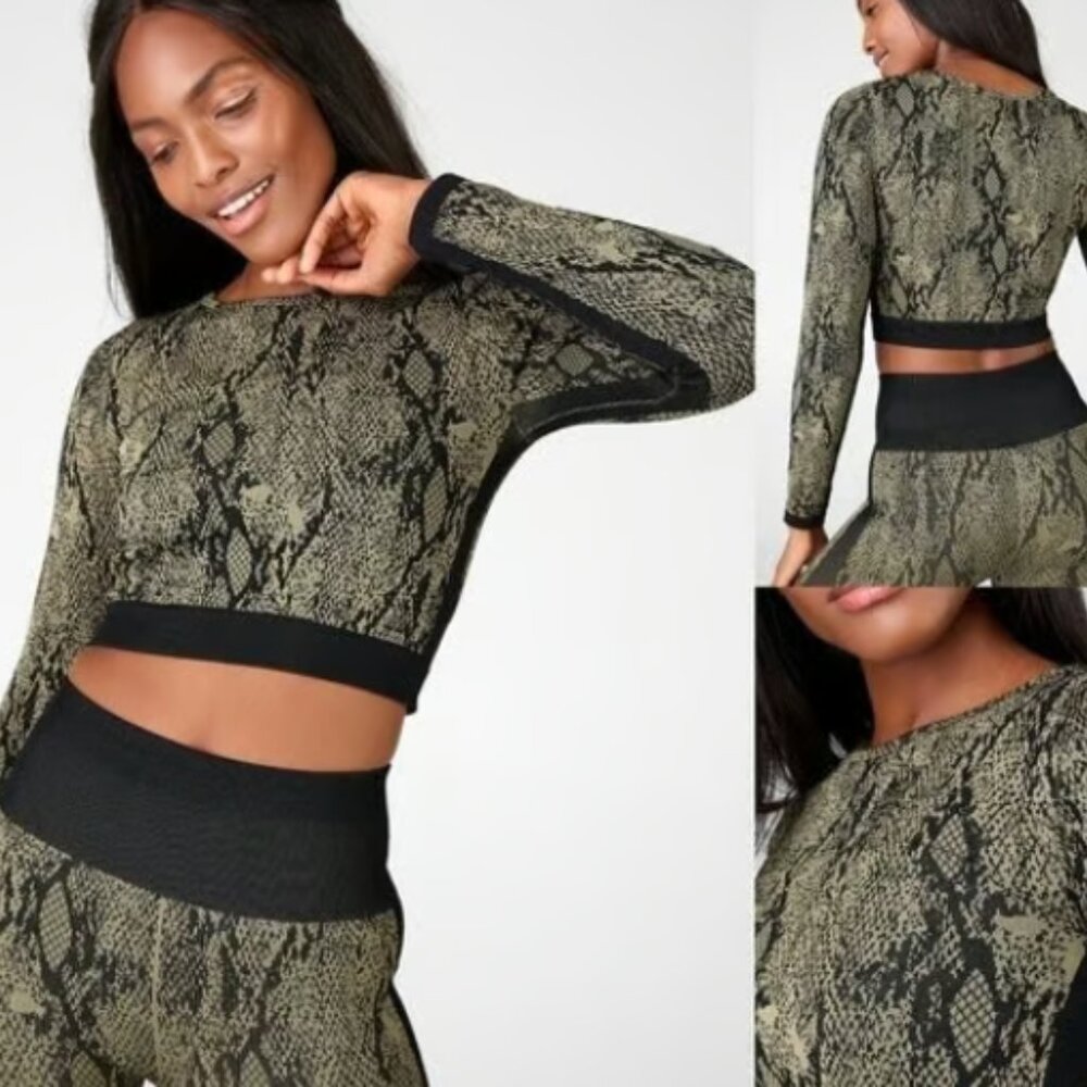 Fabletics Women's Kamila Seamless Long Sleeve Top Size XXS Green Reptilia Black